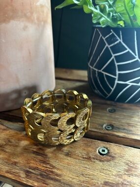 Vintage Gold Link Stretch Bracelet